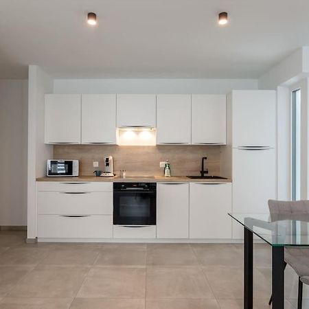 Superbe Appartement Avec Parking Malmedy Exteriér fotografie